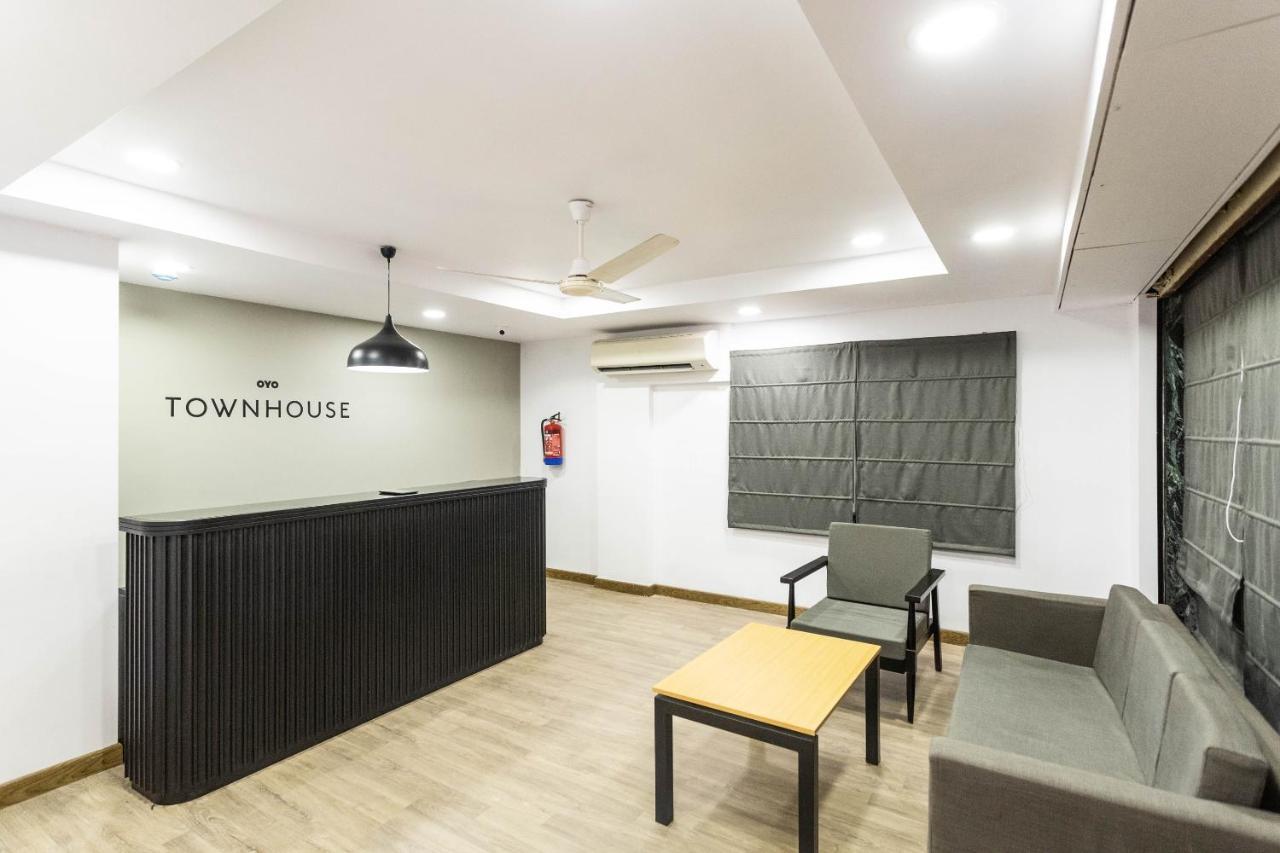 Oyo Townhouse 209 Habitat New Town Hotel Kolkata Exterior photo